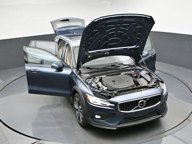2026 Volvo V60 Cross Country Plus - Photo 41