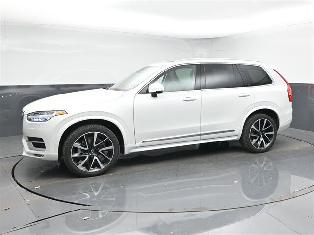 2023 Volvo XC90 Plus photo 4