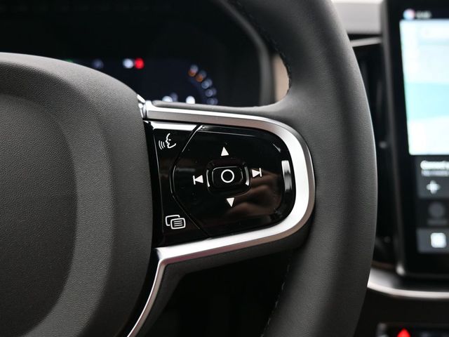 2026 Volvo XC90 Plus - Photo 25