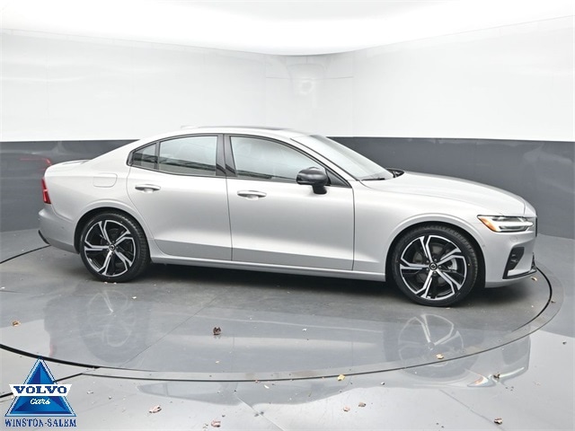 2024 Volvo S60 Ultimate's photo