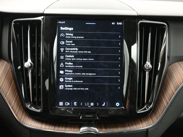 2023 Volvo XC60 Plus - Photo 15