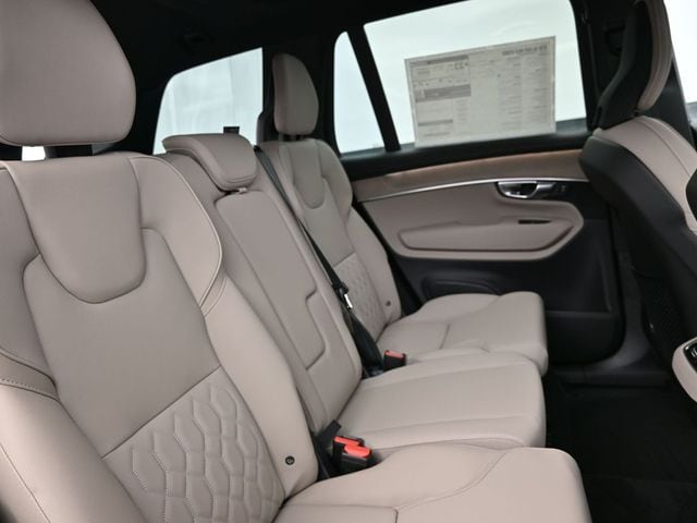 2026 Volvo XC90 Core - Photo 33