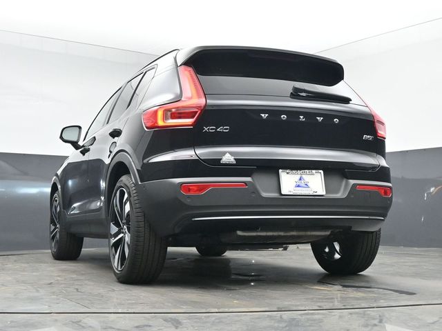 2024 Volvo XC40 Plus - Photo 43