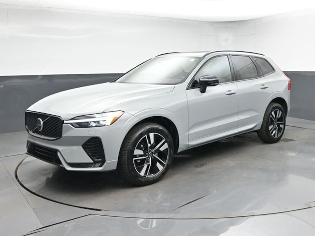 New 2026 Volvo XC60 B5 Core SUV