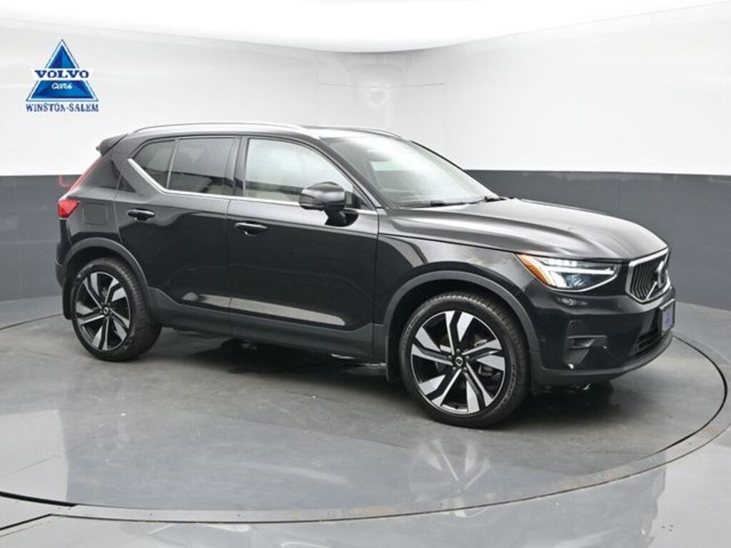 Used 2023 Volvo XC40 Ultimate SUV