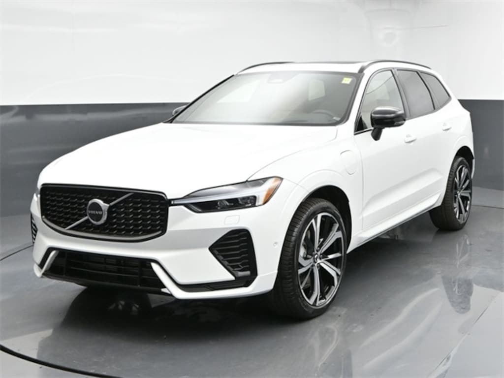 New 2025 Volvo XC60 plug-in hybrid T8 Ultra SUV