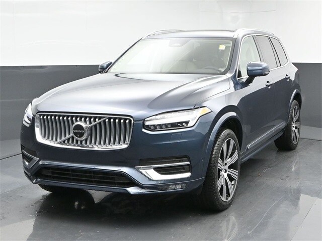 2025 Volvo XC90 Plus photo 3