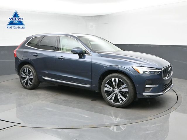 2023 Volvo XC60 B5 Plus Bright Theme FWD's photo