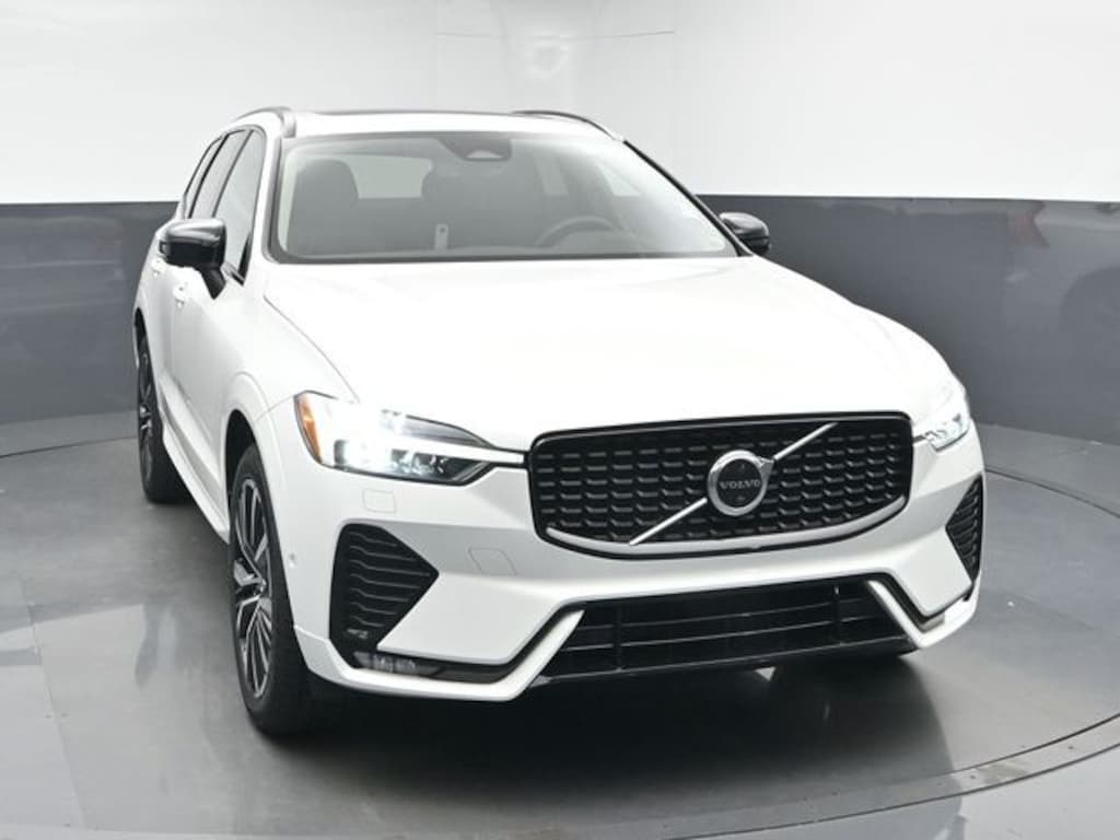 Used 2023 Volvo XC60 B5 Plus Dark Theme SUV