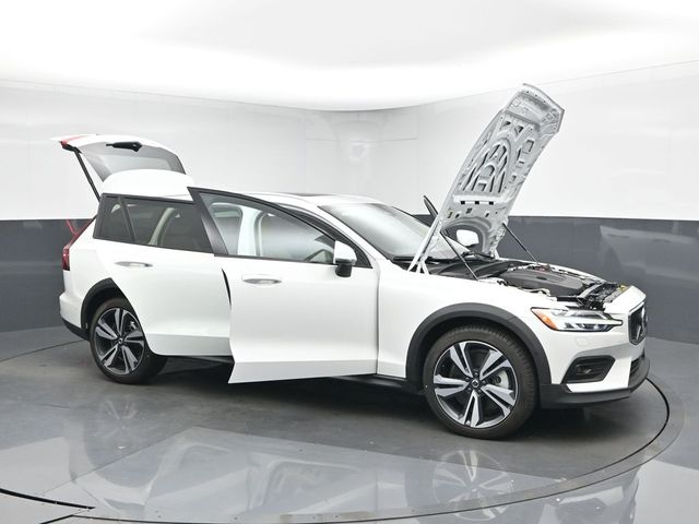 2024 Volvo V60 Cross Country Plus - Photo 53