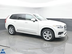 2024 Volvo XC90 B5 Core SUV