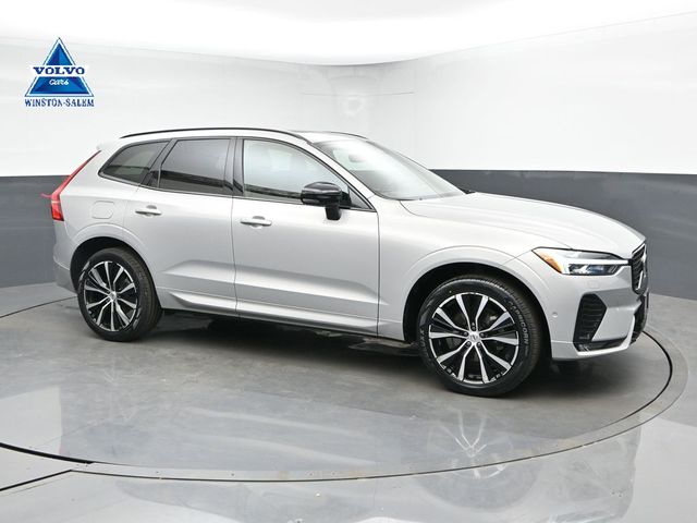 2023 Volvo XC60 B5 Plus Dark Theme AWD's photo