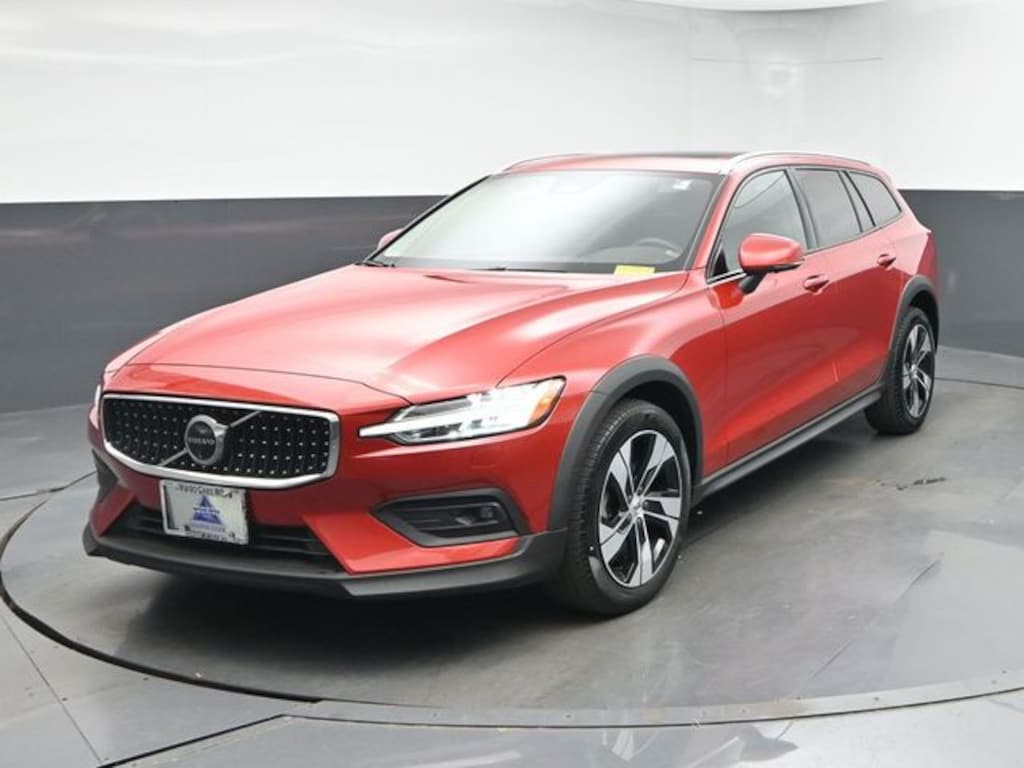 Used 2024 Volvo V60 Cross Country B5 Plus Wagon
