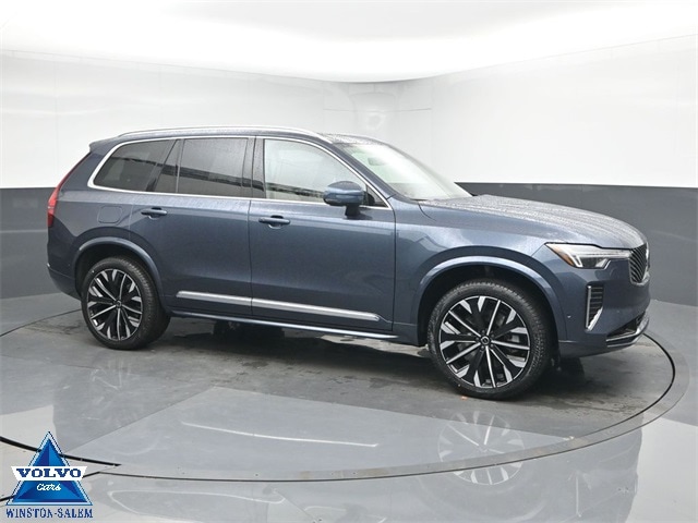 2026 Volvo XC90 Plus's photo