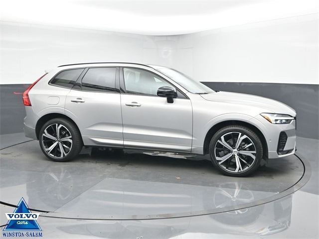 2023 Volvo XC60 Ultimate's photo