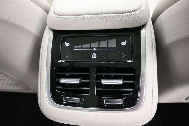 2026 Volvo XC90 Ultra - Photo 36