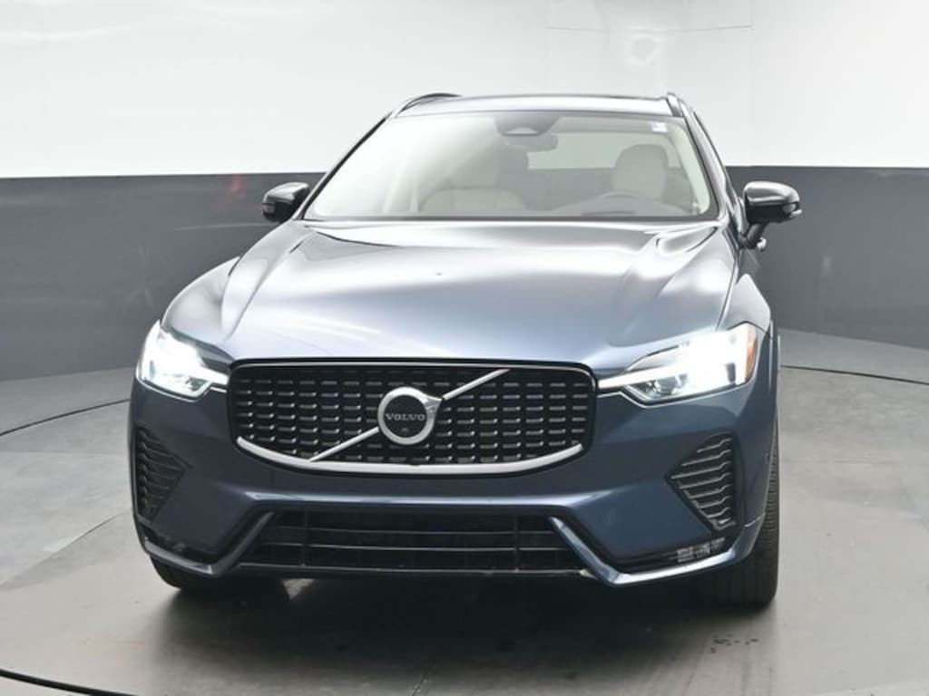 Used 2023 Volvo XC60 B5 Ultimate Dark Theme SUV