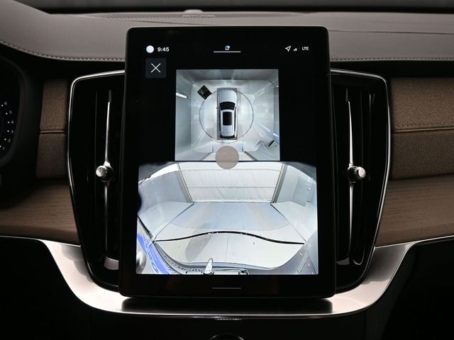 2026 Volvo XC90 Plus - Photo 22