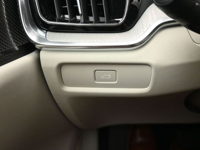 2024 Volvo V60 Cross Country Plus - Photo 28