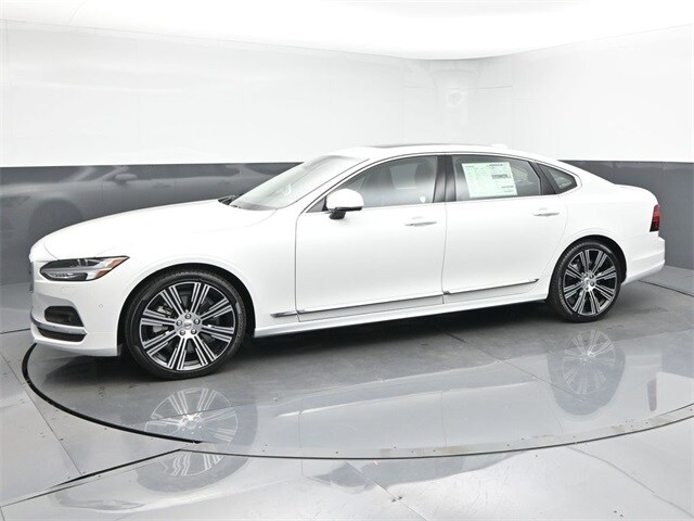 2025 Volvo S90 Plus photo 4