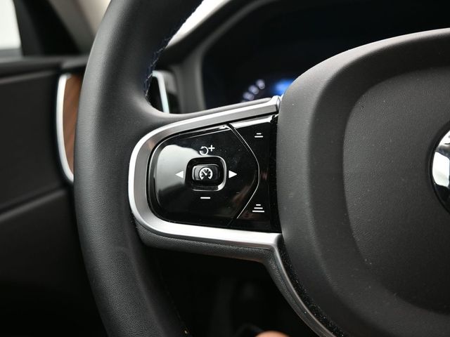 2023 Volvo XC60 Plus - Photo 25