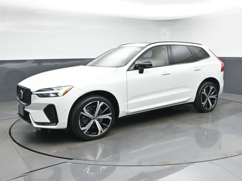 Used 2023 Volvo XC60 B5 Ultimate Dark Theme SUV