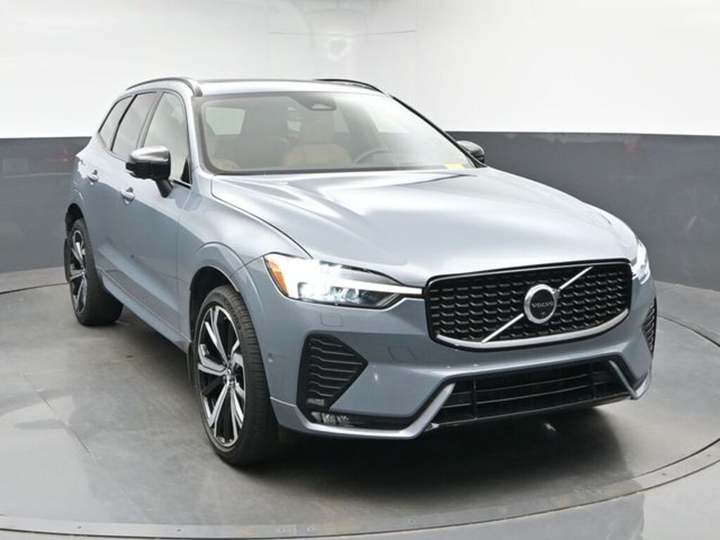 Used 2023 Volvo XC60 B5 Ultimate Dark Theme SUV