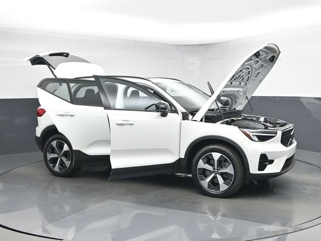 2024 Volvo XC40 Plus - Photo 49