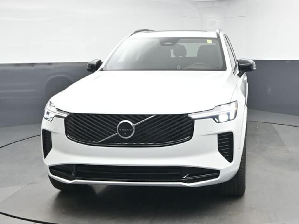 New 2026 Volvo XC90 B6 Ultra Dark Theme 7-Seater SUV