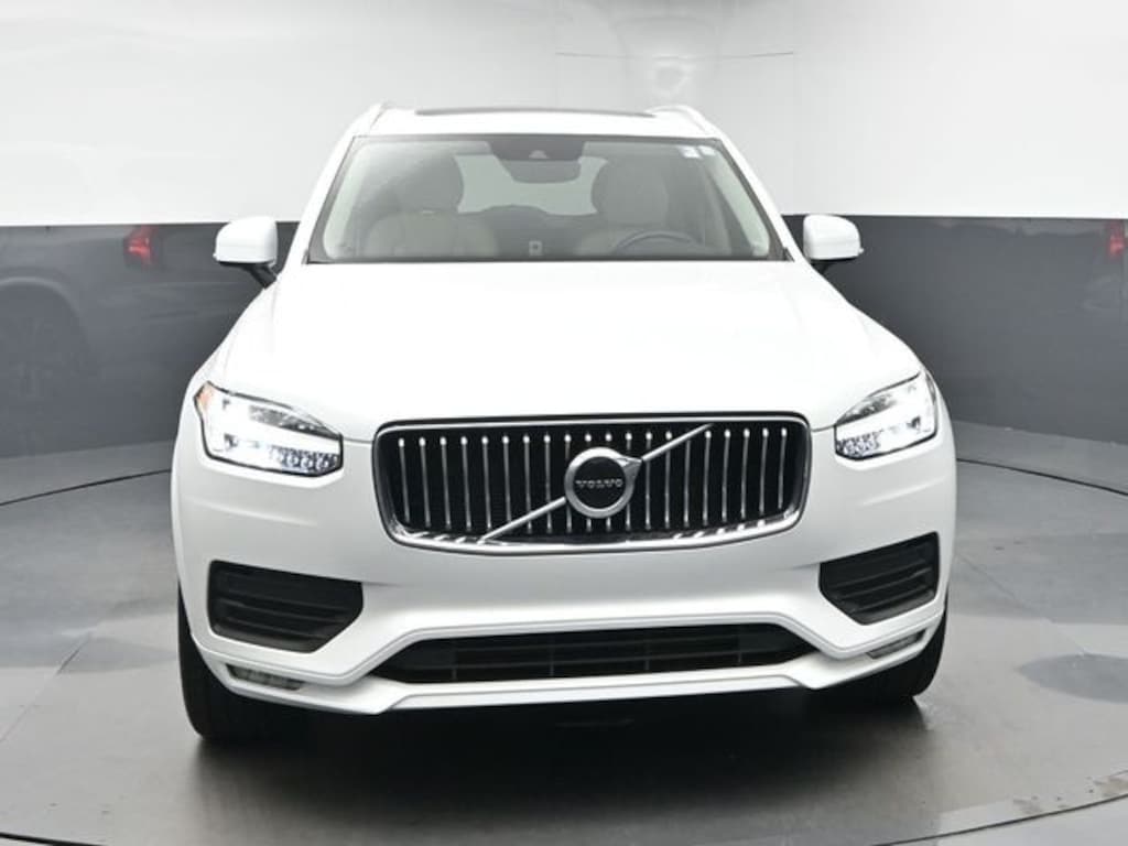 Used 2020 Volvo XC90 T6 Momentum SUV