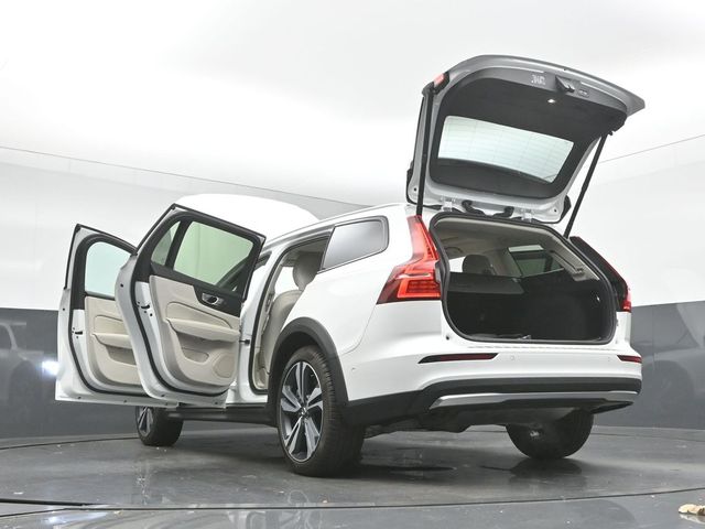 2024 Volvo V60 Cross Country Plus - Photo 56