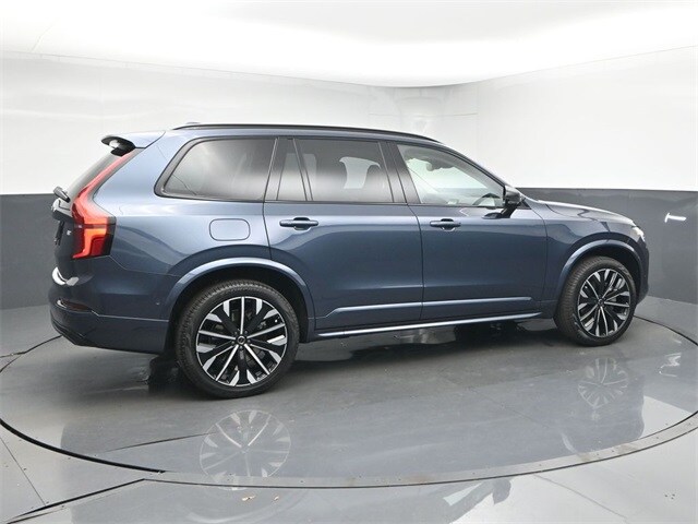 2026 Volvo XC90 photo 4
