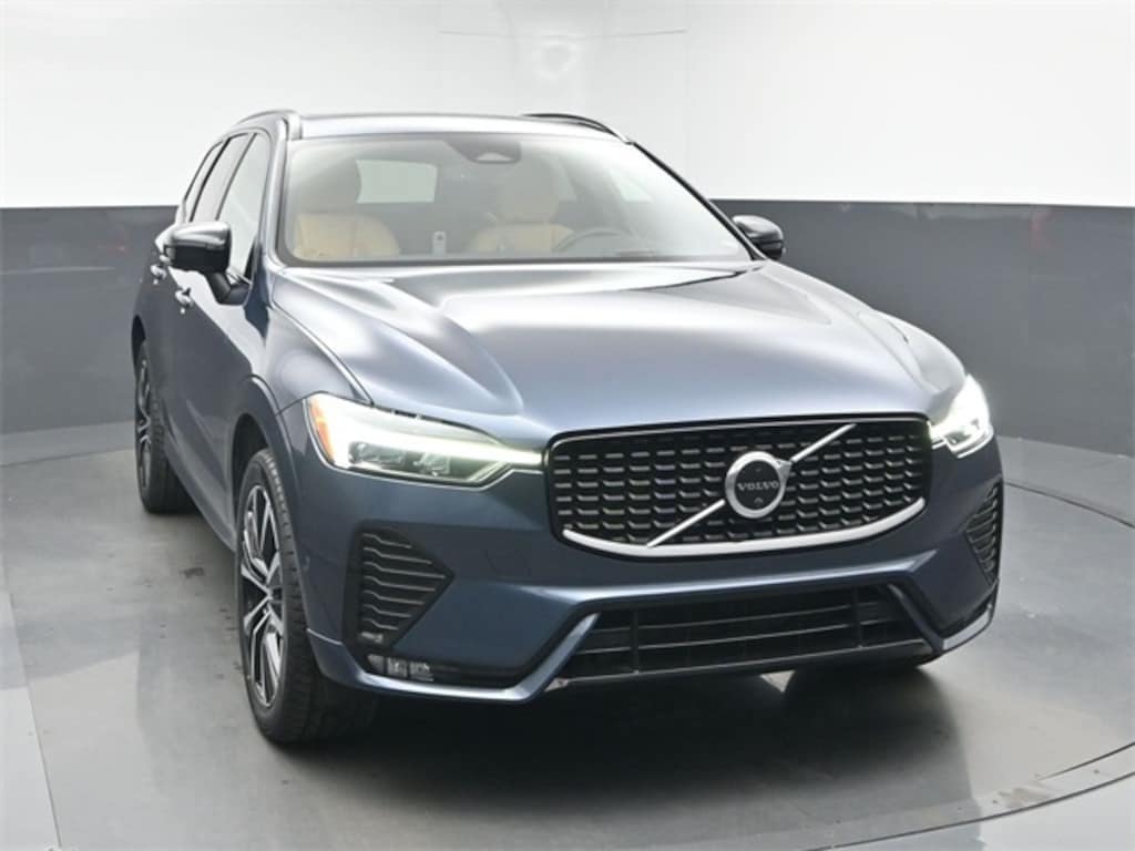 Used 2023 Volvo XC60 B5 Ultimate Dark Theme SUV