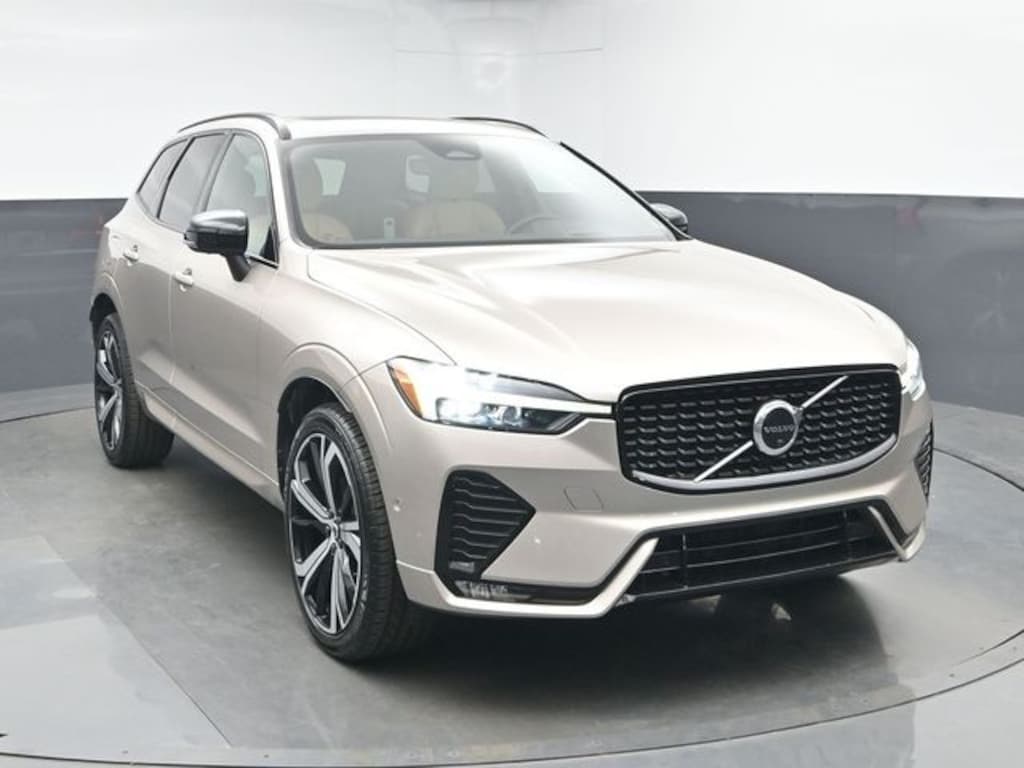 Used 2023 Volvo XC60 B5 Ultimate Dark Theme SUV