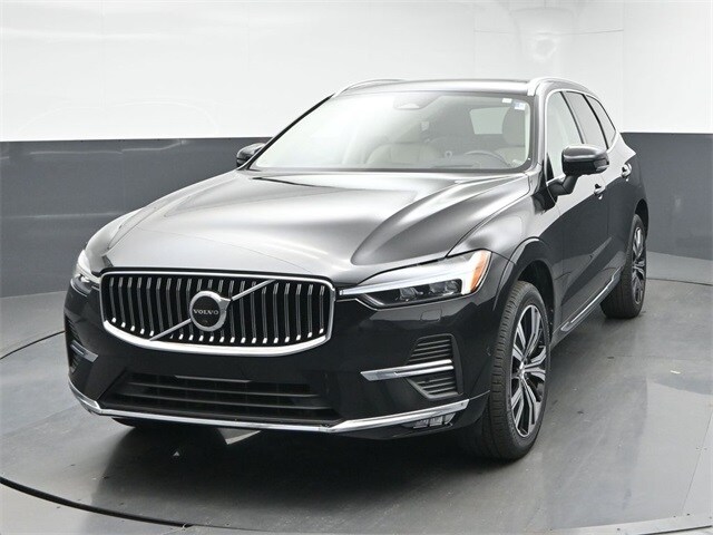 2022 Volvo XC60 B5 Inscription photo 3