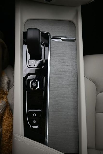 2026 Volvo V60 Cross Country Plus - Photo 10