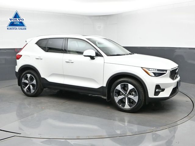2023 Volvo XC40 B5 Plus Bright AWD's photo
