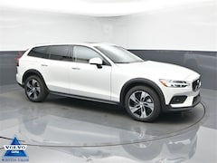 2026 Volvo V60 Cross Country B5 Plus AWD V26090 Wagon