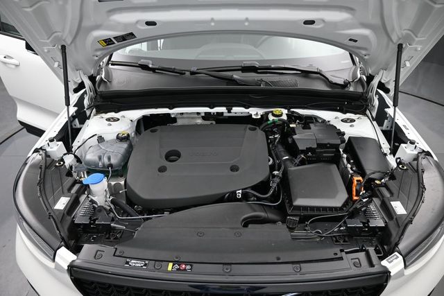 2024 Volvo XC40 Plus - Photo 35