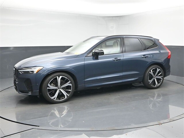 2024 Volvo XC60 B5 Ultimate photo 4