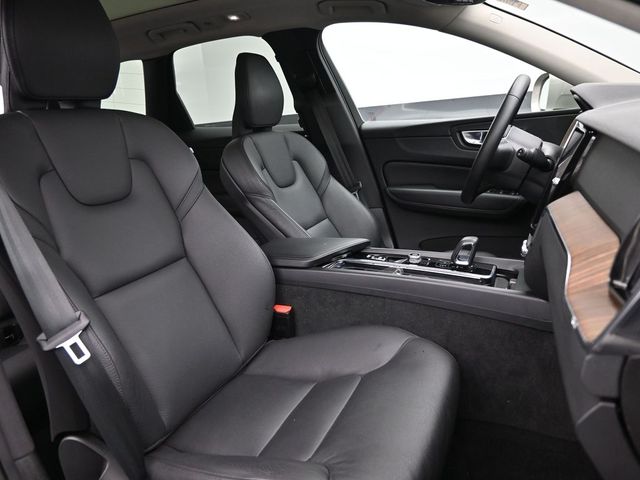 2023 Volvo XC60 Plus - Photo 34