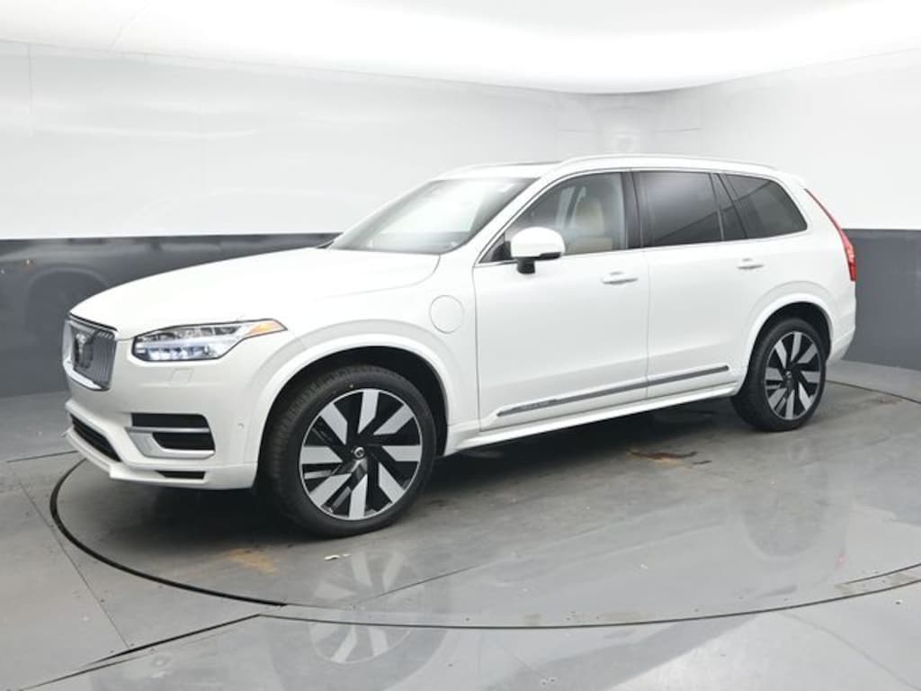 Used 2023 Volvo XC90 Recharge Plug-In Hybrid Ultimate SUV
