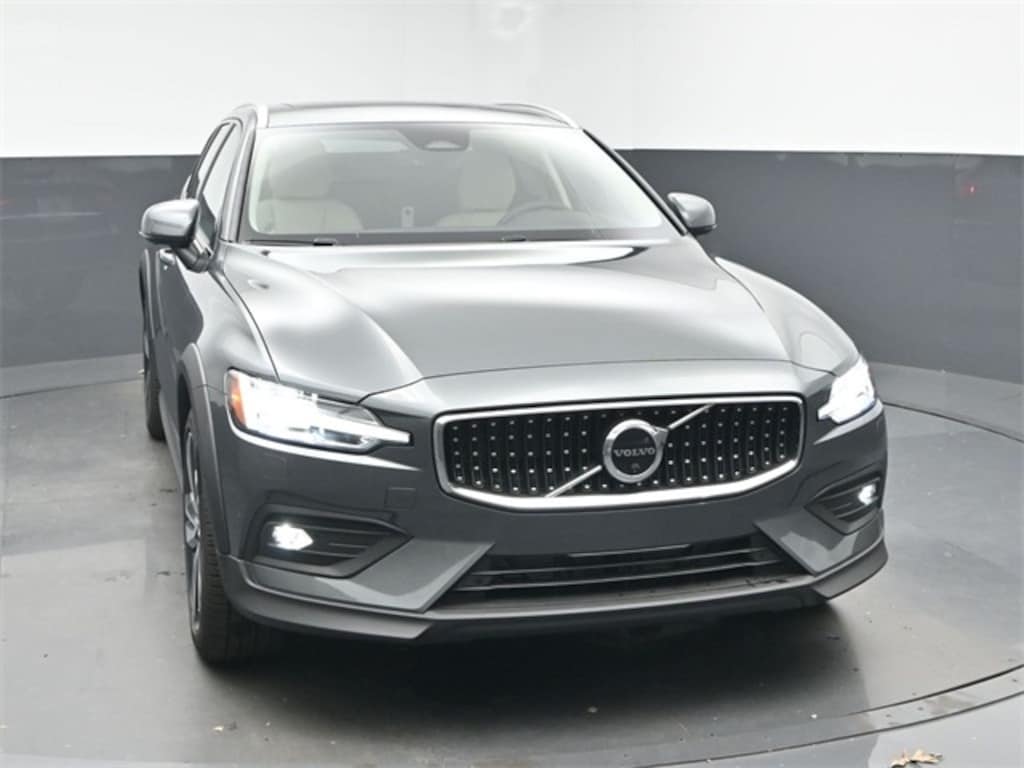 New 2026 Volvo V60 Cross Country B5 Plus Wagon