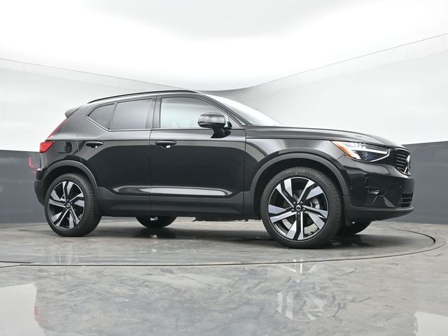 2024 Volvo XC40 Plus - Photo 37