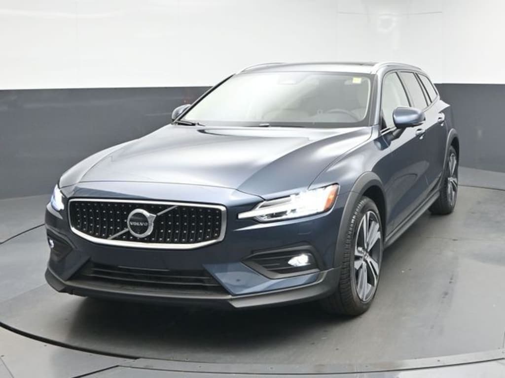 New 2026 Volvo V60 Cross Country B5 Plus Wagon