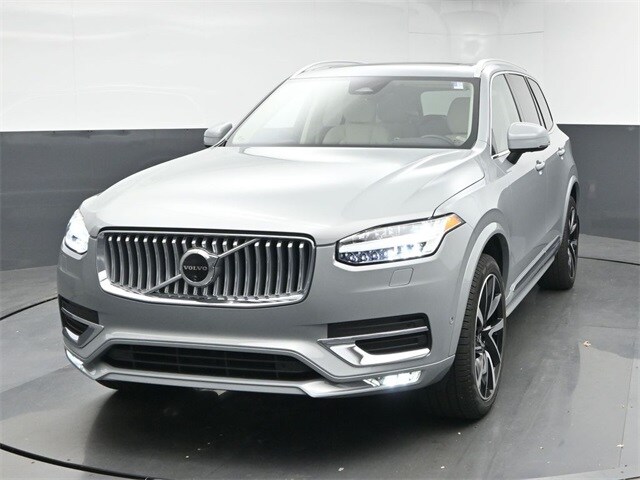 2024 Volvo XC90 B5 Plus photo 3