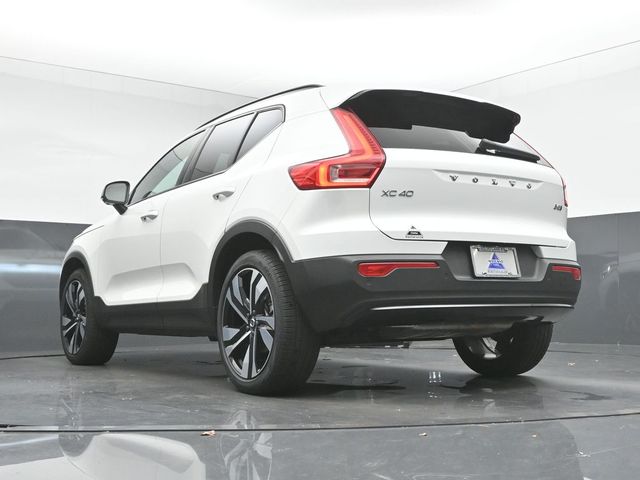 2024 Volvo XC40 Plus - Photo 40