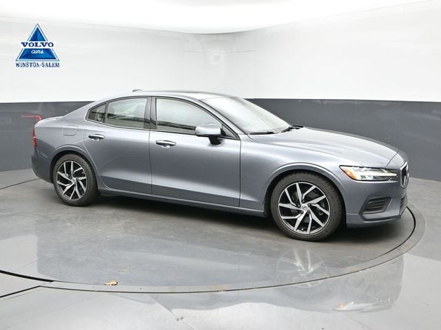 2020 Volvo S60 Momentum