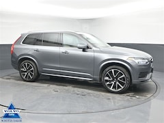 2020 Volvo XC90 T6 Momentum SUV