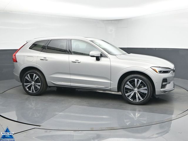 2023 Volvo XC60 B5 Plus Bright Theme FWD's photo
